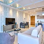 Coastal One-bedroom Retreat With Direct Sea Views Apartmán *