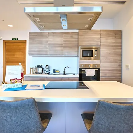 Apartment Coastal One-bedroom Retreat With Direct Sea Views